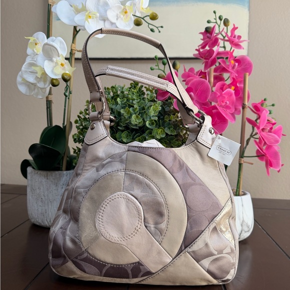 Coach Rare F20032 SV/UM Patchwork leather Taupe Multi Hobo NWT - Picture 15 of 15